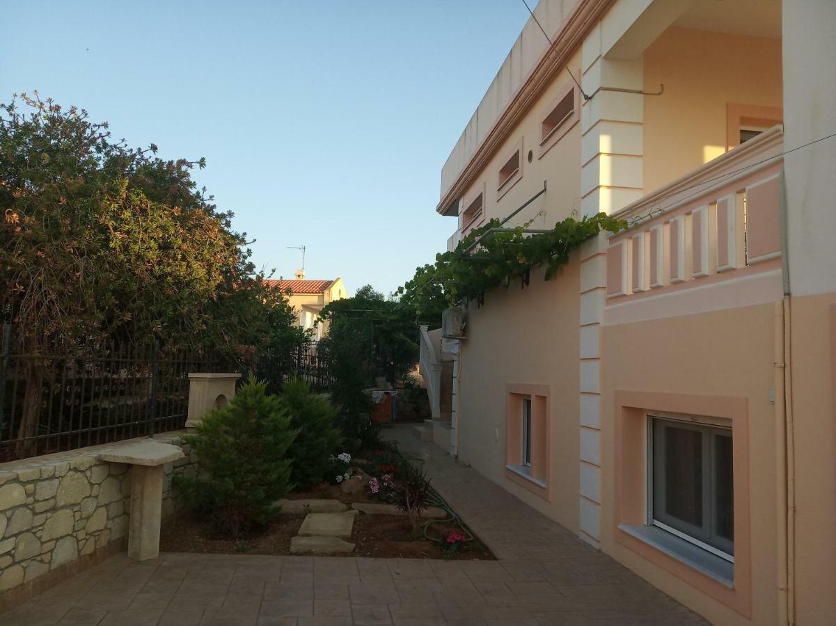 Father'S House In Kissamos Korfalonas Luaran gambar